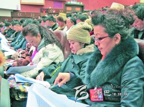 州十一屆人大三次會(huì )議開(kāi)幕掠影