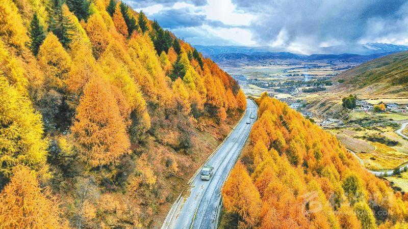 川藏公路，創(chuàng  )造奇跡之路