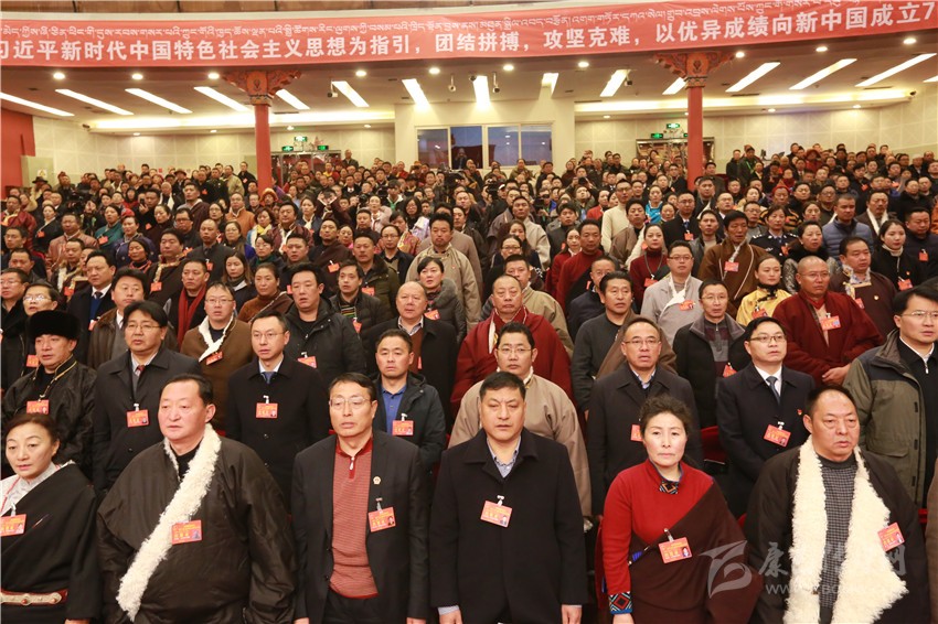 州十二屆人大三次會(huì )議掠影