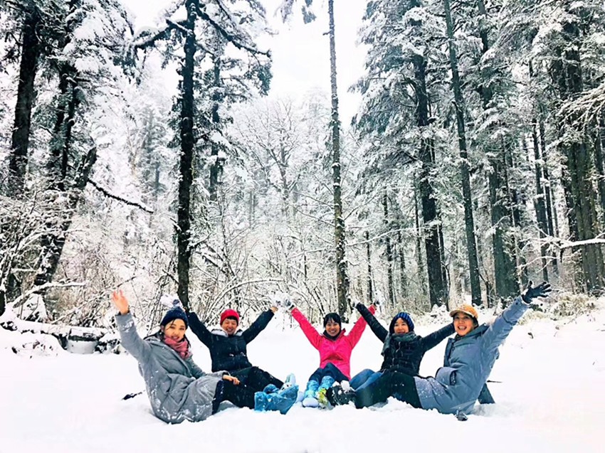 大美甘孜開(kāi)啟玩雪模式