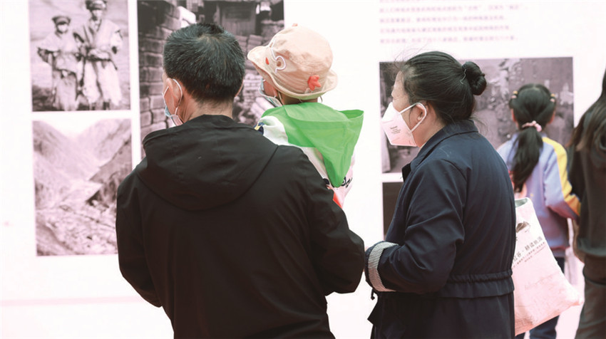 觀(guān)看攝影.jpg