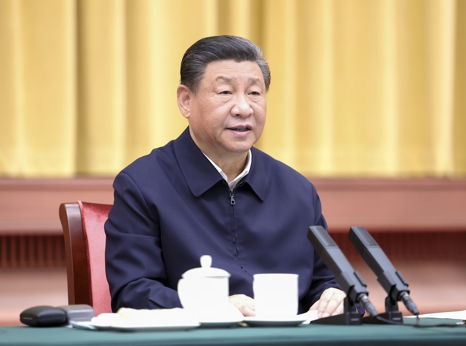 2024年3月20日下午，中共中央總書(shū)記、國家主席、中央軍委主席習近平在湖南省長(cháng)沙市主持召開(kāi)新時(shí)代推動(dòng)中部地區崛起座談會(huì )并發(fā)表重要講話(huà)。新華社記者 鞠鵬 攝 